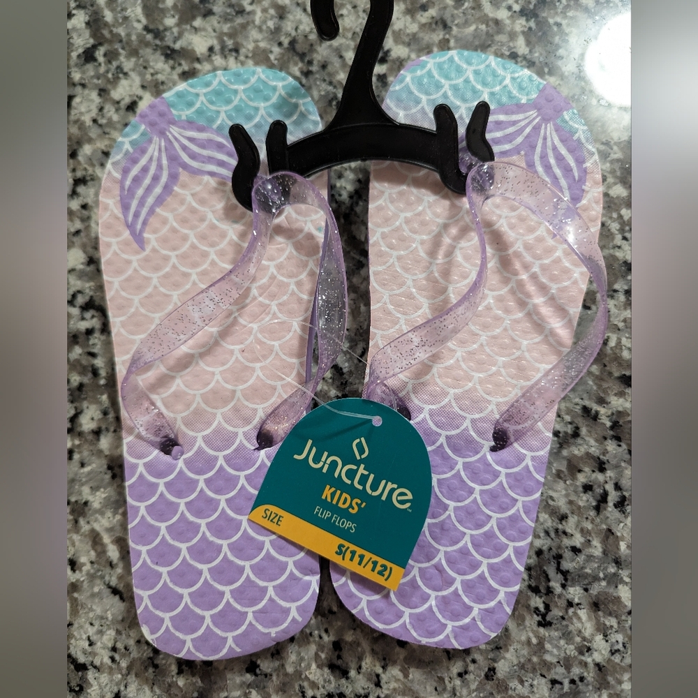 FREE* Girls Purple Mermaid Flip Flops, 11/12